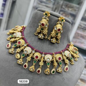 Temple Necklace with Kundan Stone